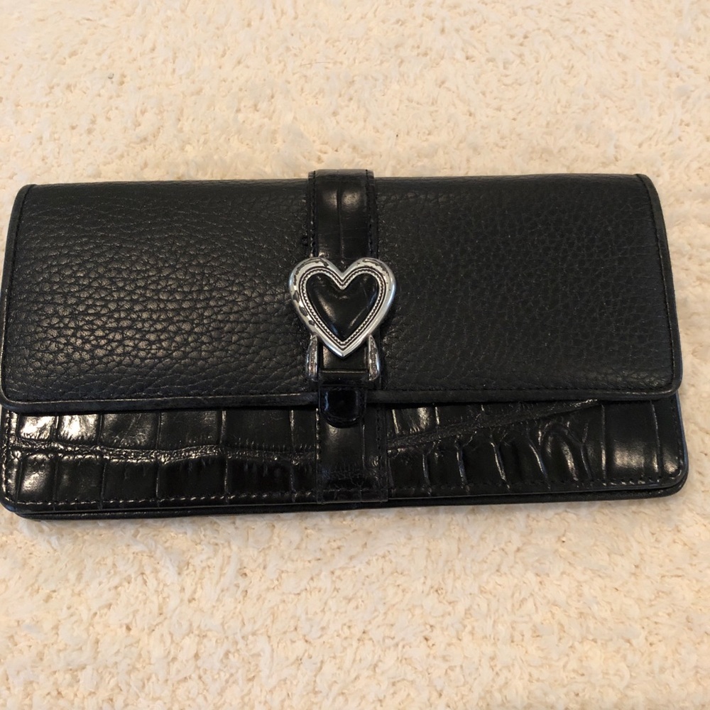 Brighton wallet